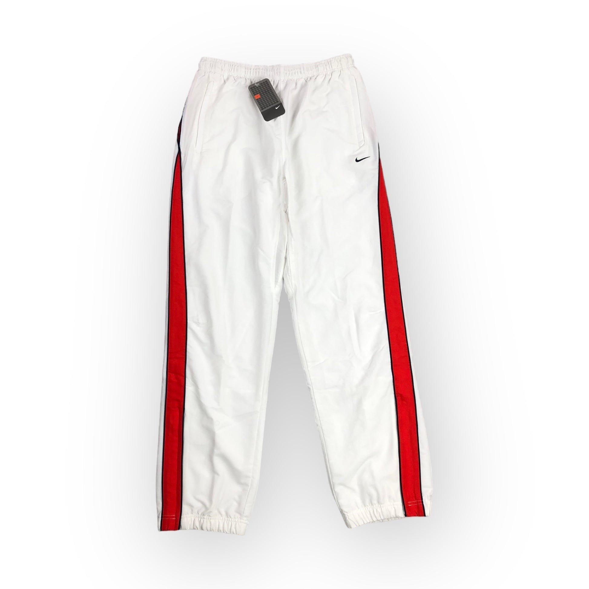 Yeni Nike Vintage Track Pants'lar şimdi satışta kolayca sitemizden sipariş  oluşturabilirsiniz.